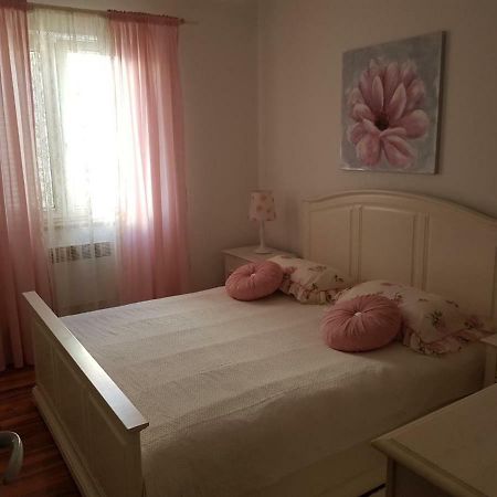 Cozy Apartment In Rovinj Kültér fotó